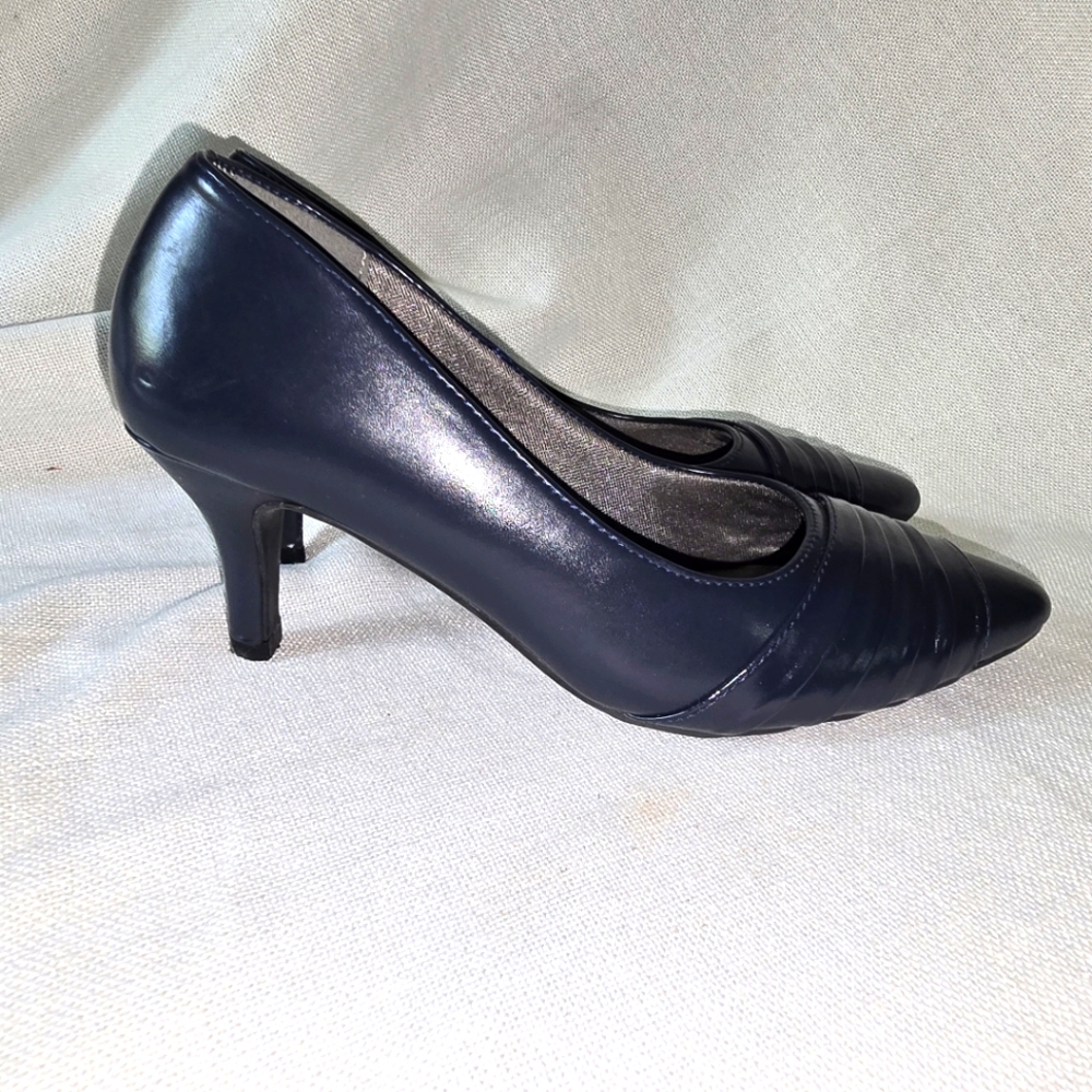 Marbella Navy Women's Heels Sz 7.5M Style  750129 Stacy Pumps Office Party